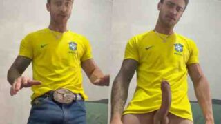 Nudes de Pedro Tolentino exibindo a piroca enorme